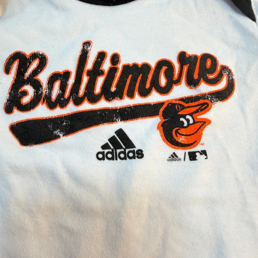 Baltimore Orioles‎ MLB Adidas Bodysuit Kids 3/6M White Baseball Onesie